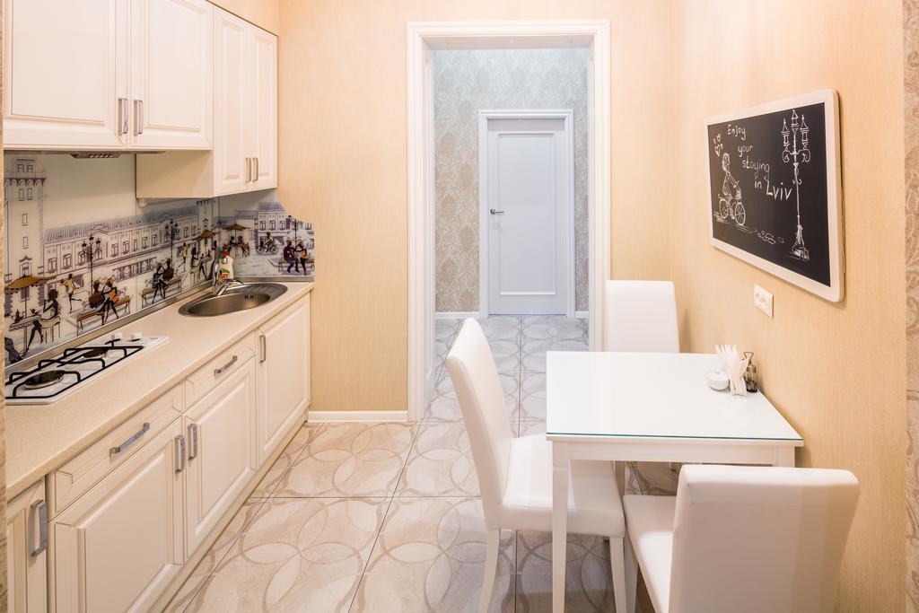 Lviv Apartments Room photo